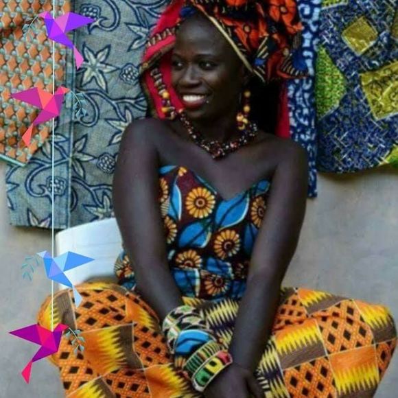 Meet your Posher, Jeanette - Picture 1 of 1